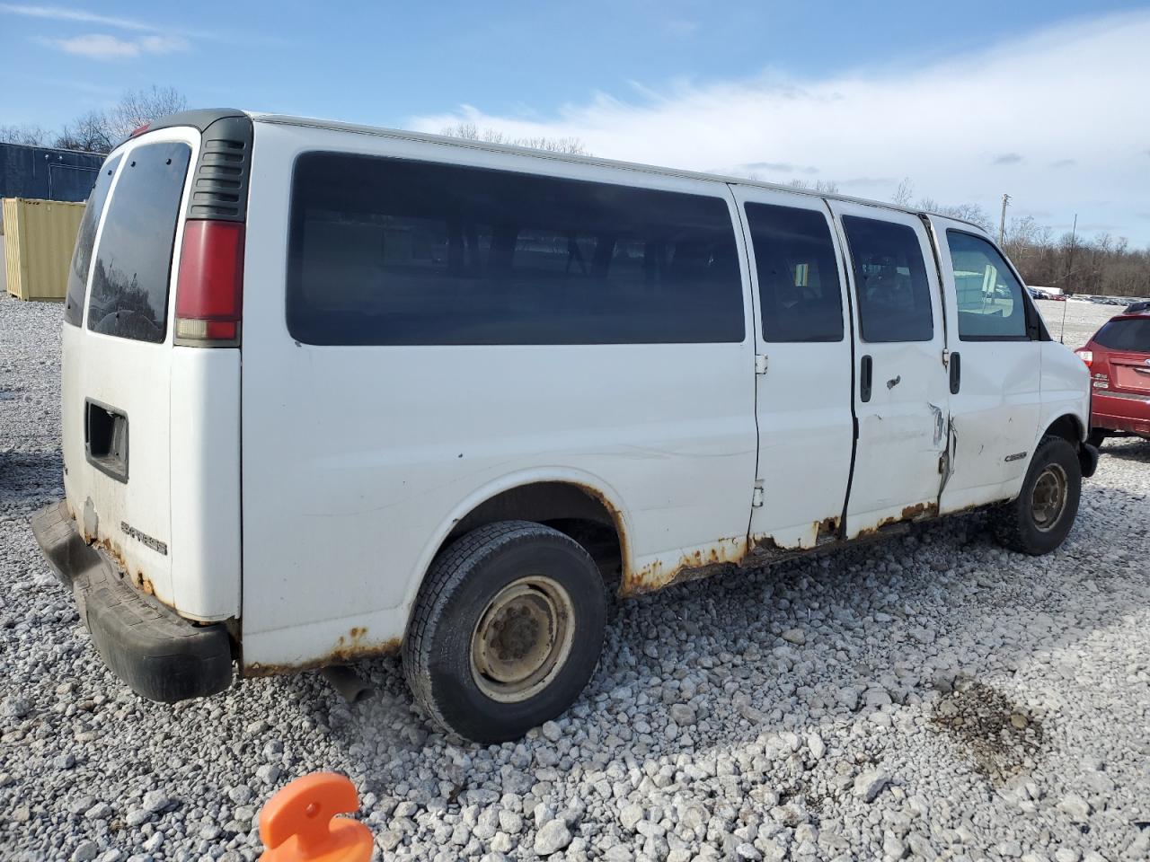 2002 Chevrolet Express - Image 3