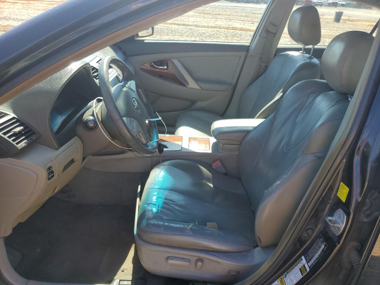 2011 Toyota Camry - Image 7