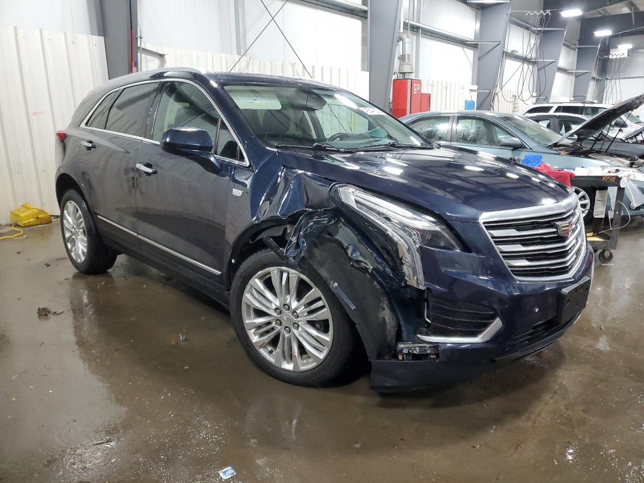2017 Cadillac XT5 - Image 4