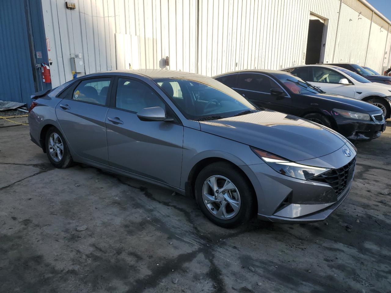 2023 Hyundai Elantra - Image 4