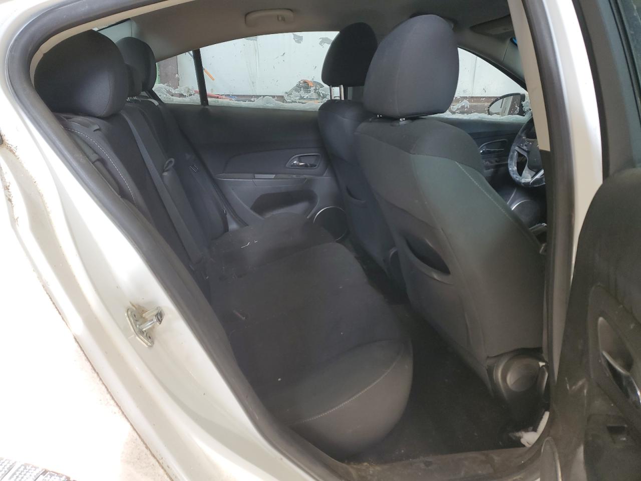 2011 Chevrolet Cruze - Image 10