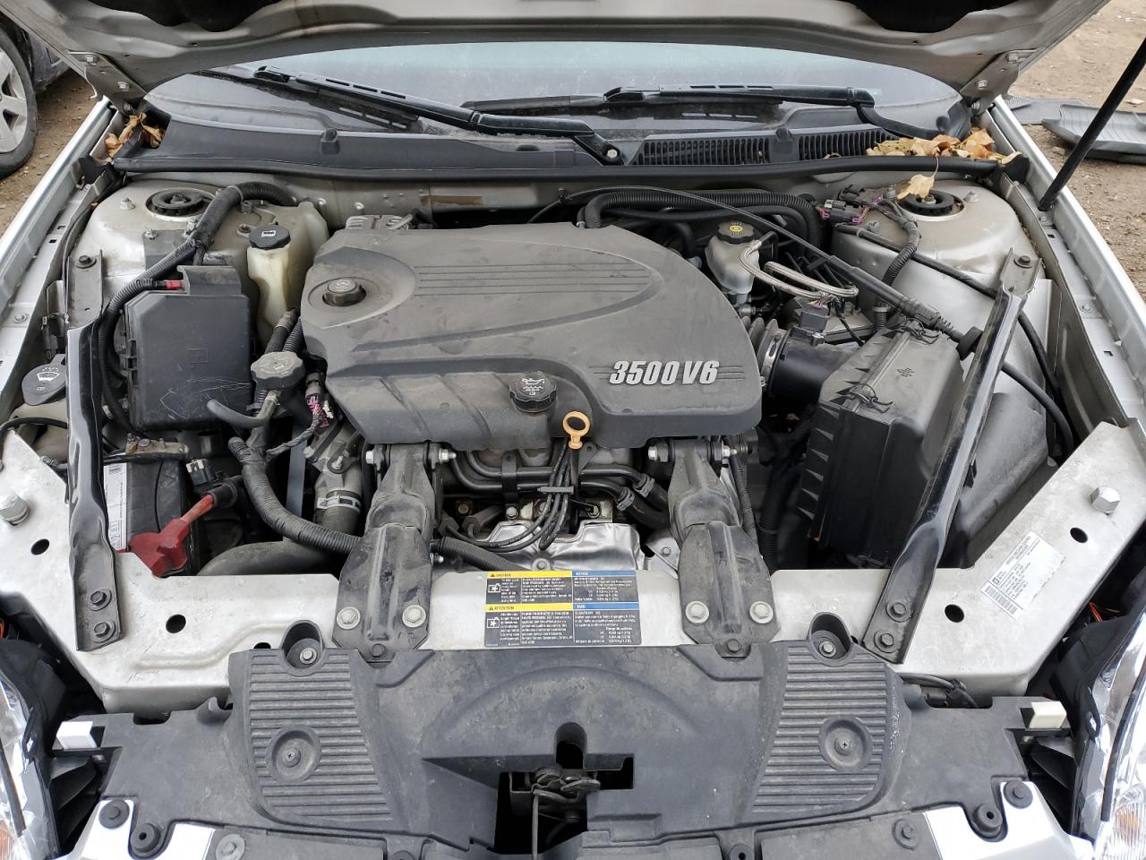 2010 Chevrolet Impala - Image 11
