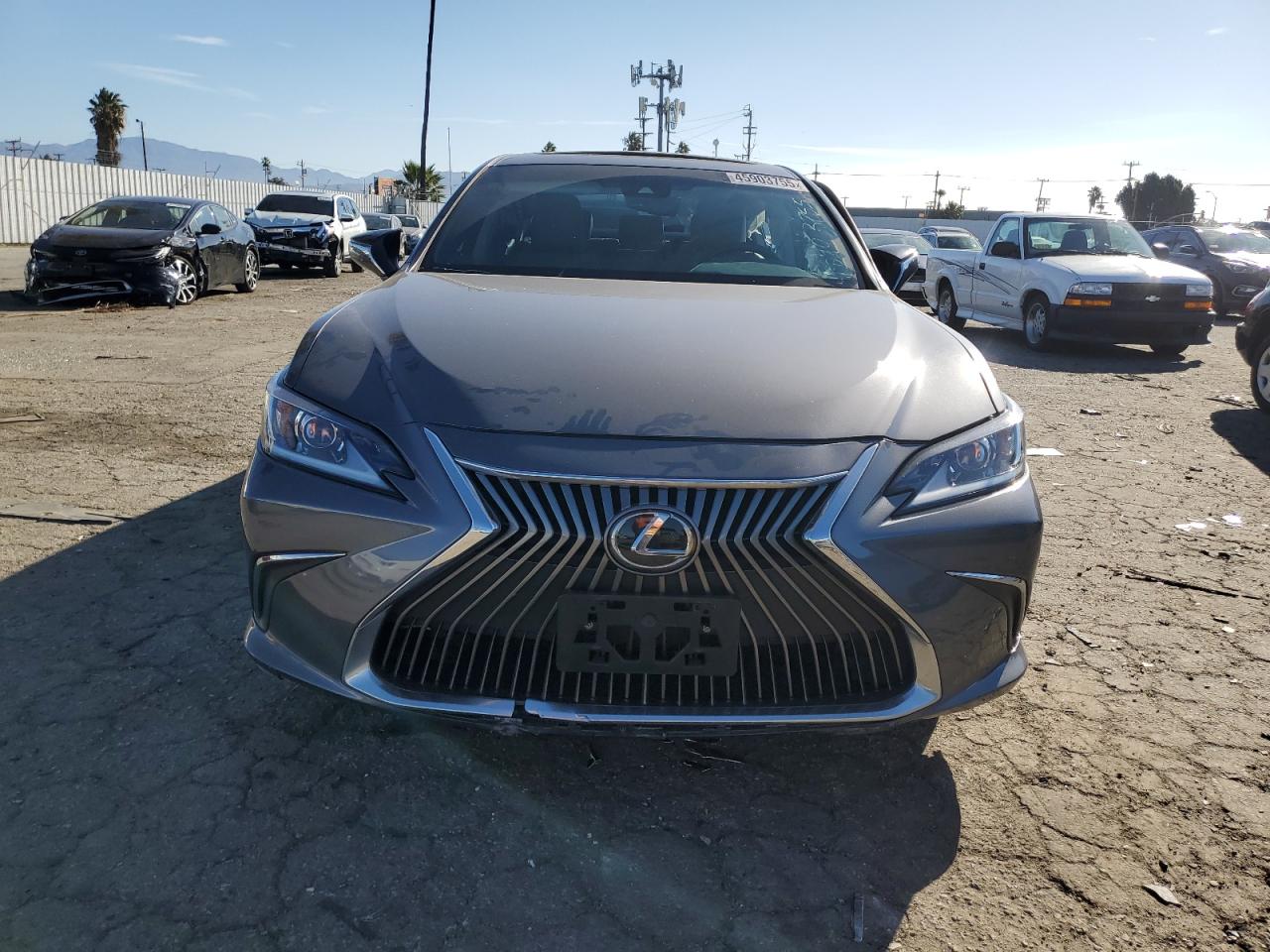 2021 Lexus ES - Image 5
