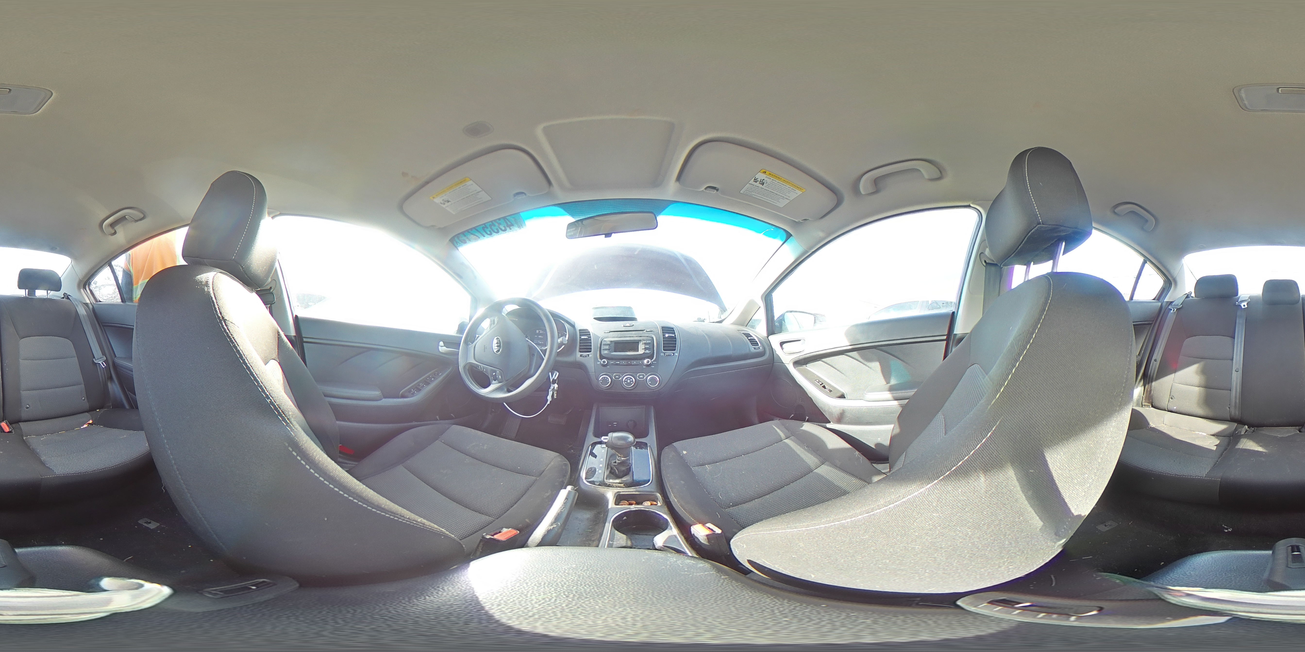 2017 Kia Forte - Image 12