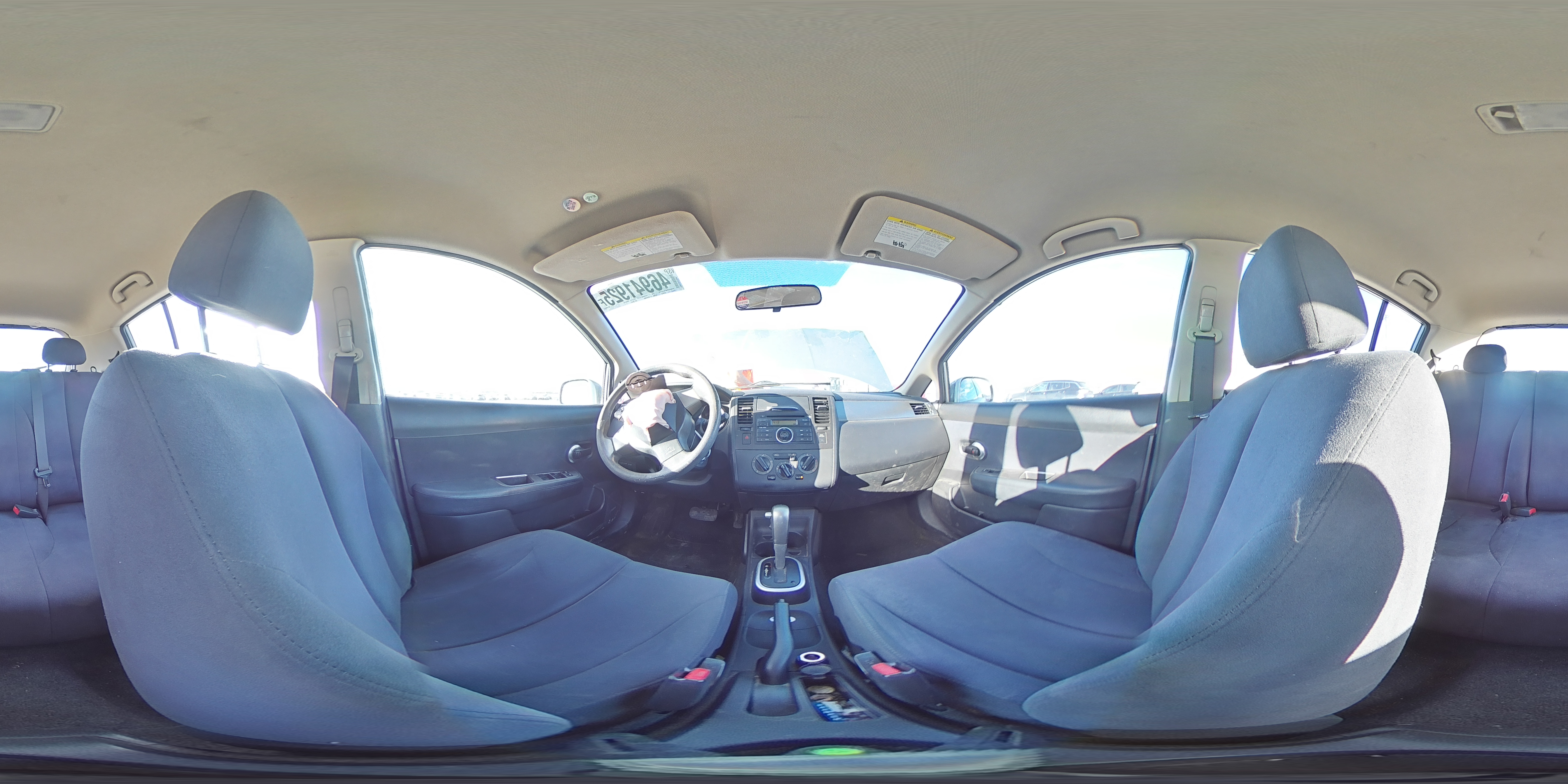 2007 Nissan Versa - Image 12