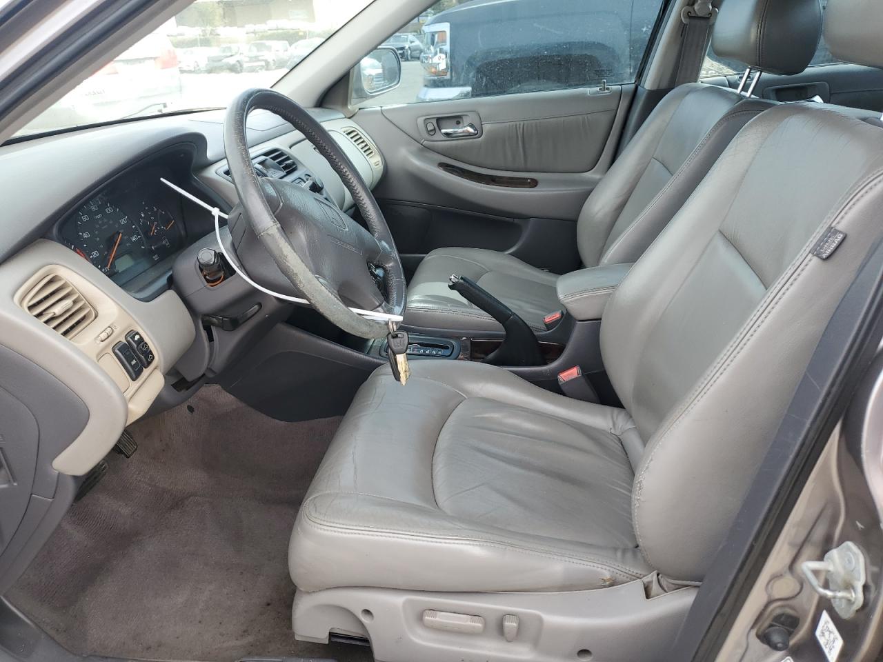 2000 Honda Accord - Image 7
