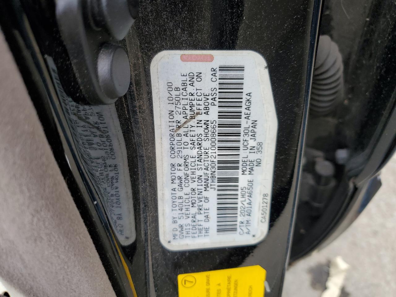 2001 Lexus LS - Image 12