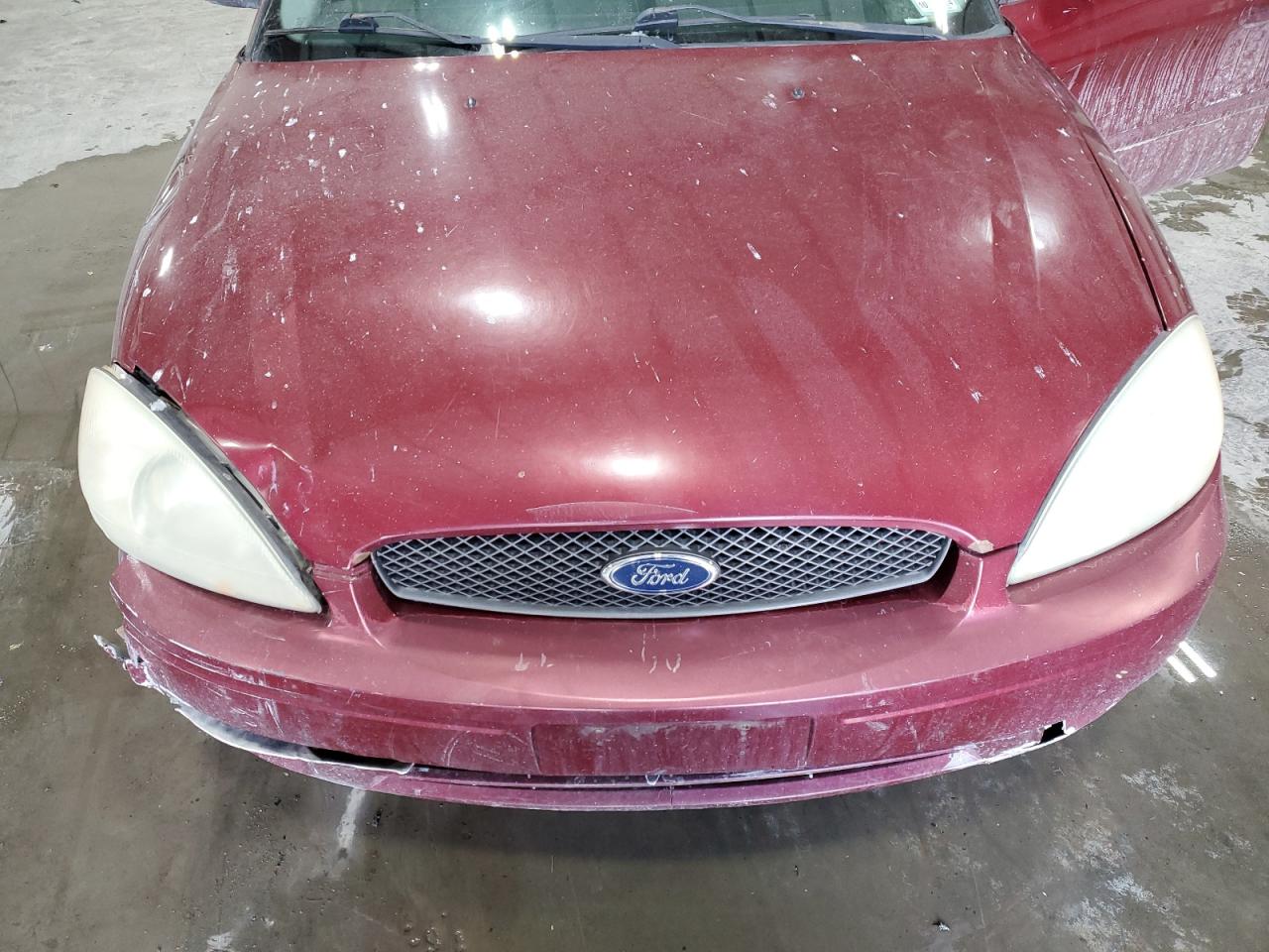 2004 Ford Taurus - Image 12
