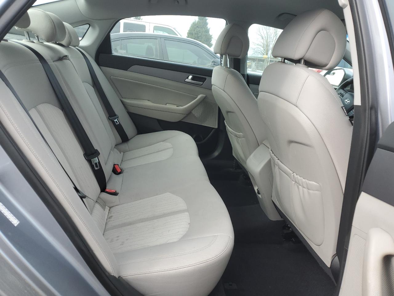 2016 Hyundai Sonata - Image 10