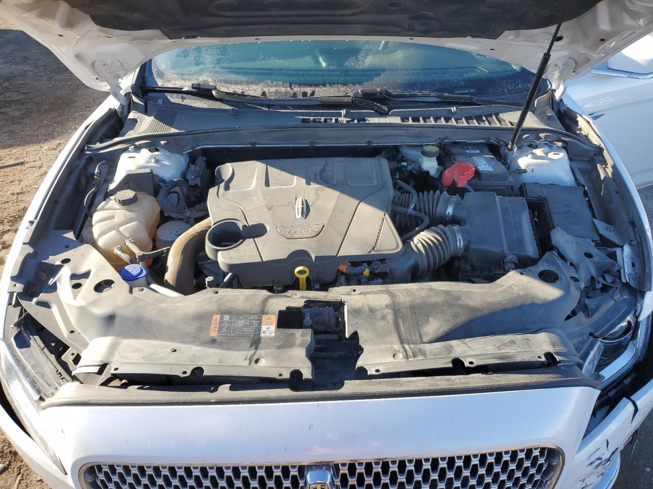 2017 Lincoln Continental - Image 11