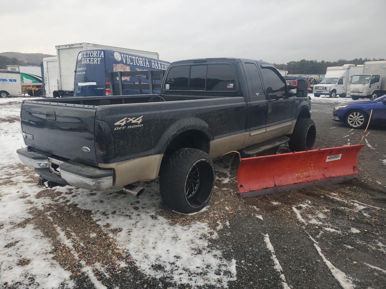 2000 Ford F250 - Image 3