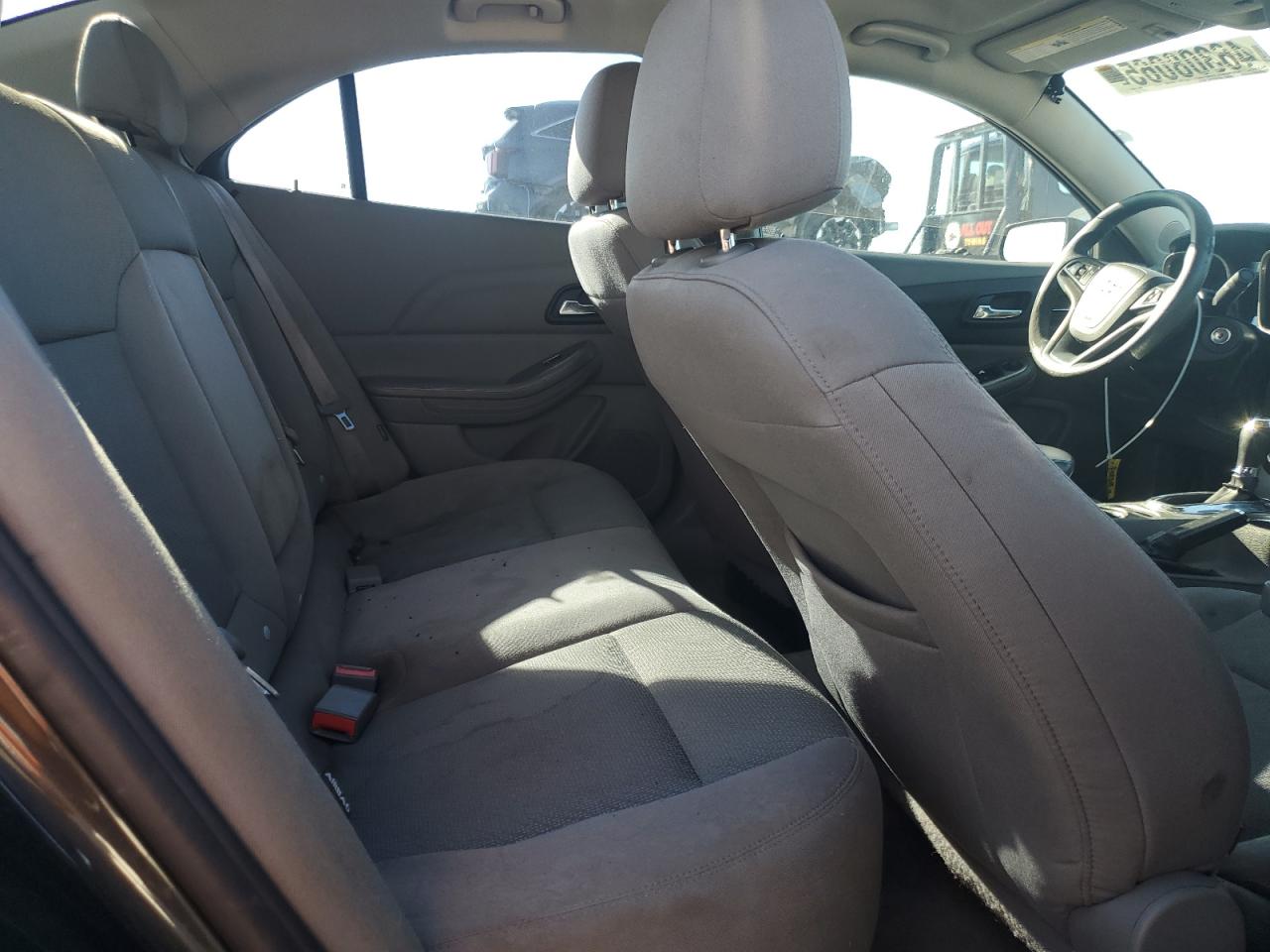 2015 Chevrolet Malibu - Image 10