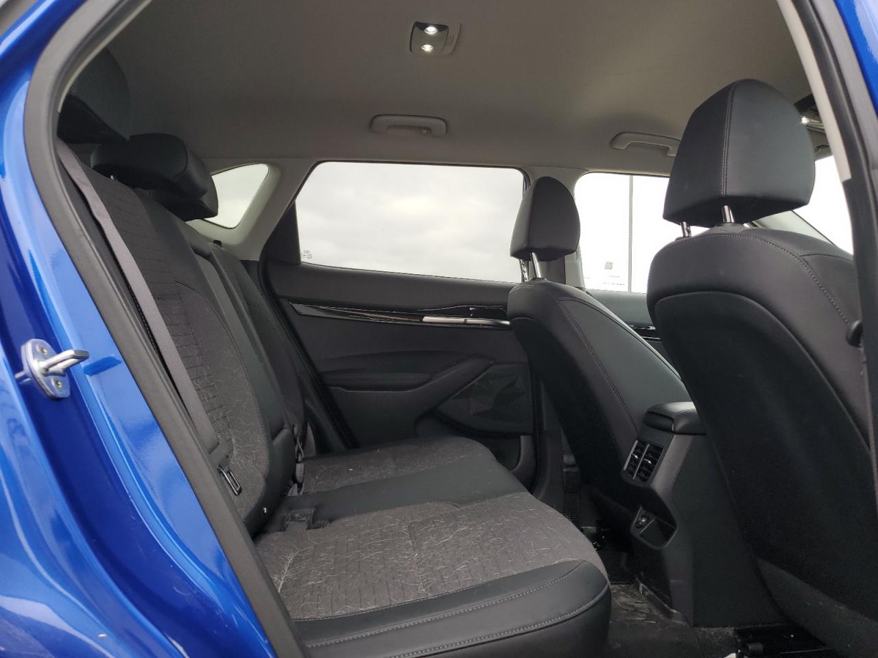 2023 Kia Seltos - Image 11