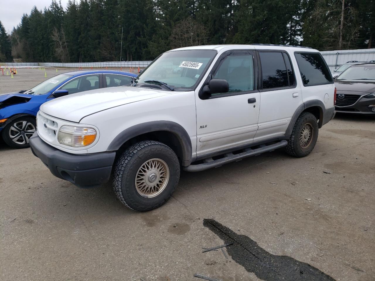 2000 Ford Explorer - Image 1