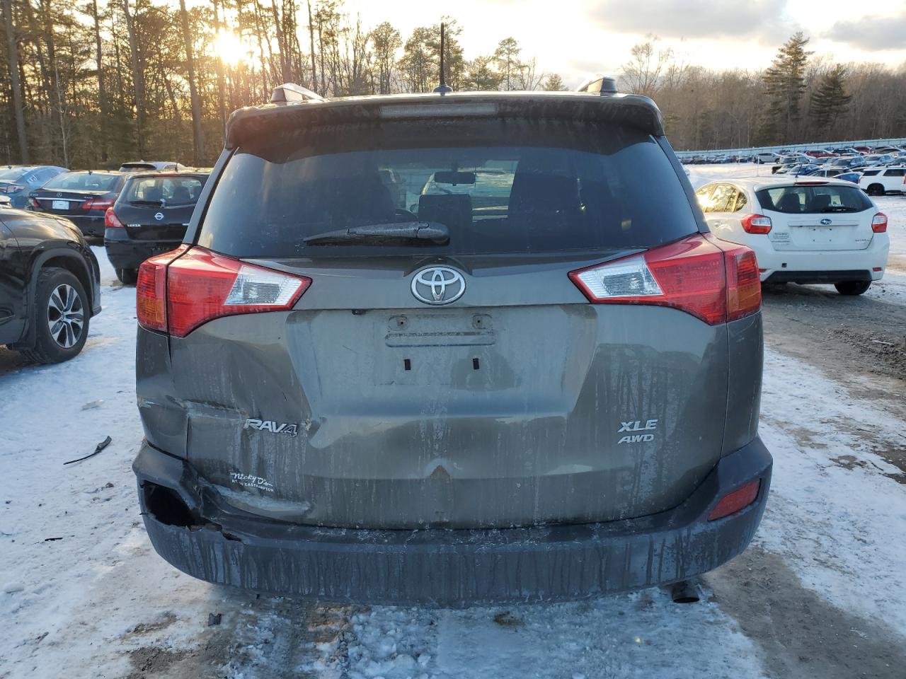 2015 Toyota RAV 4 - Image 6