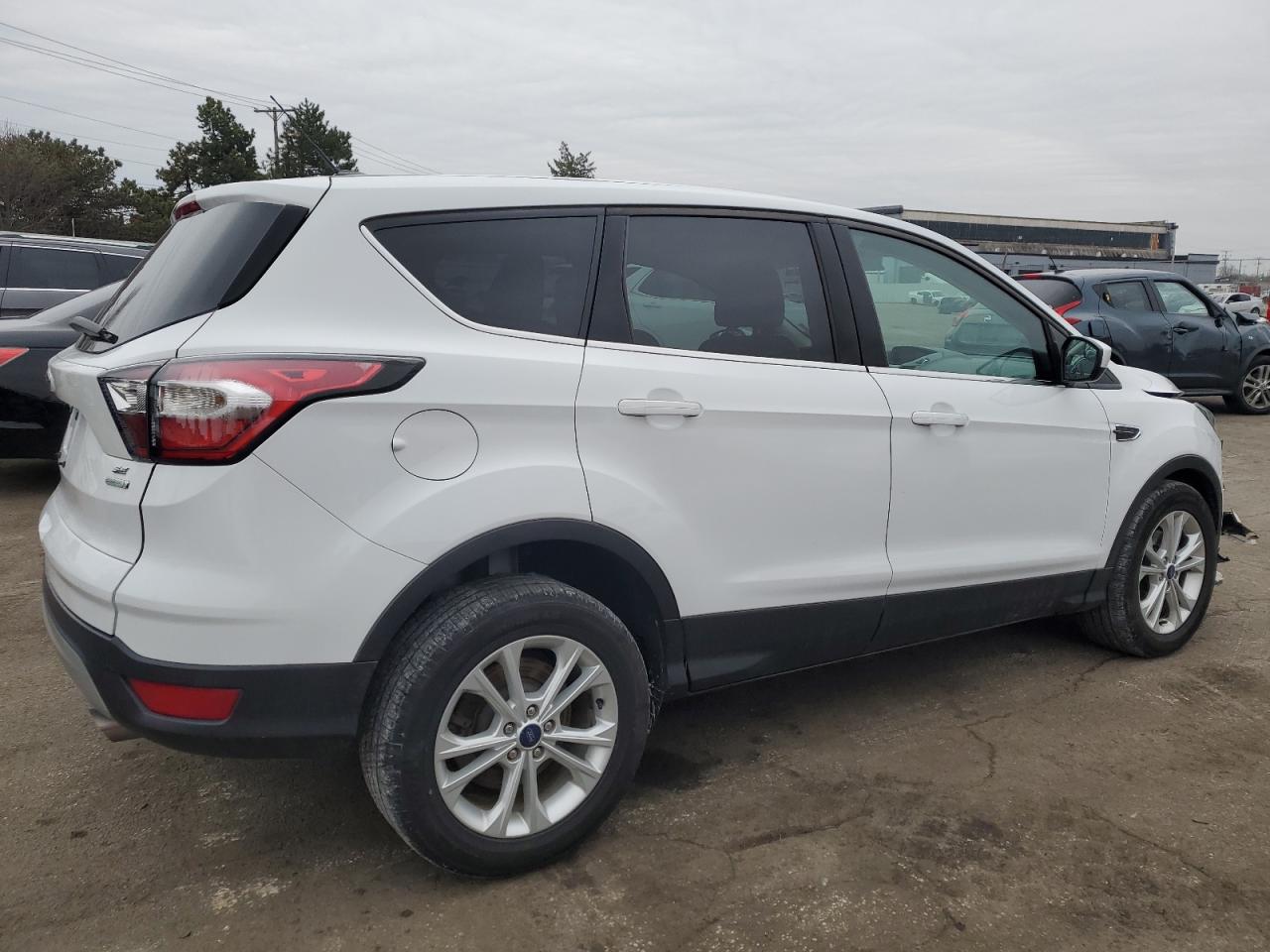 2017 Ford Escape - Image 3