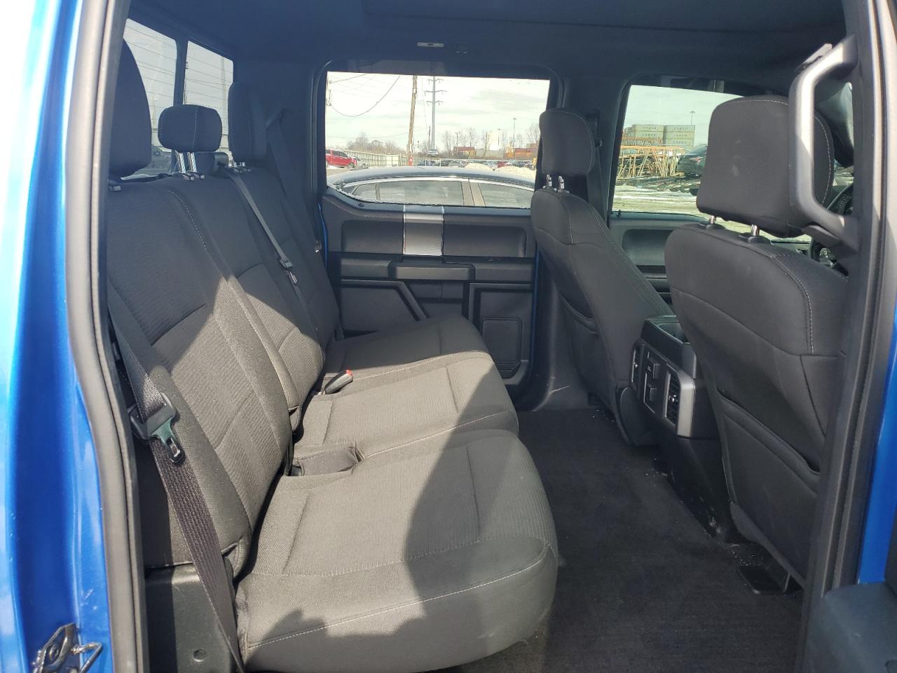 2015 Ford F-150 - Image 10