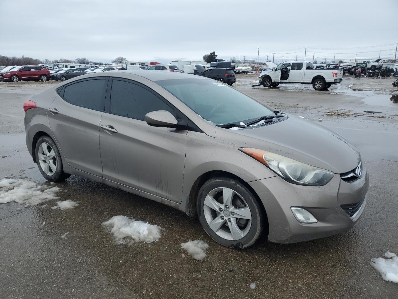 2013 Hyundai Elantra - Image 4