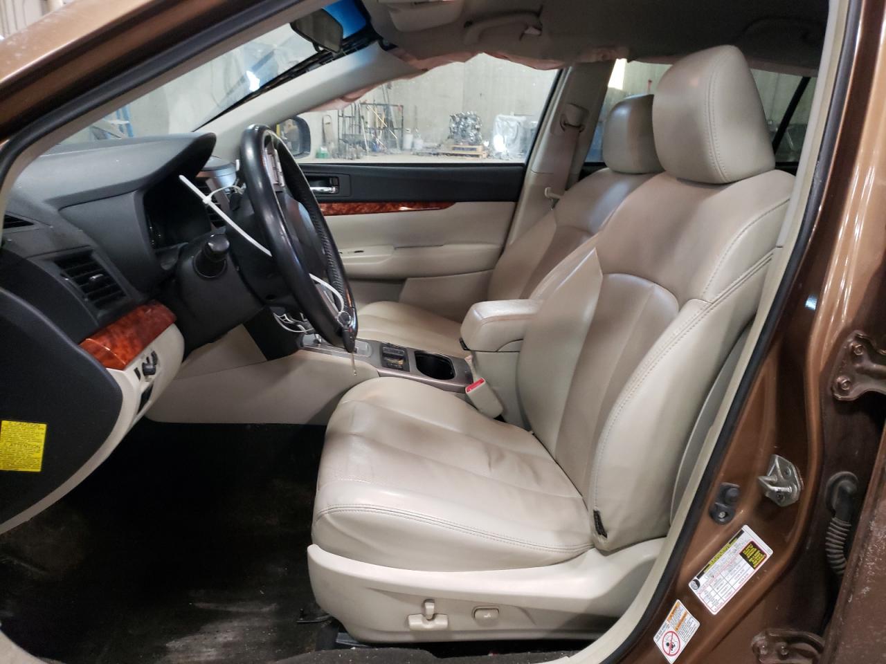 2011 Subaru Outback - Image 7