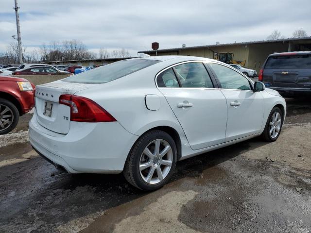Седани VOLVO S60 2016 Білий