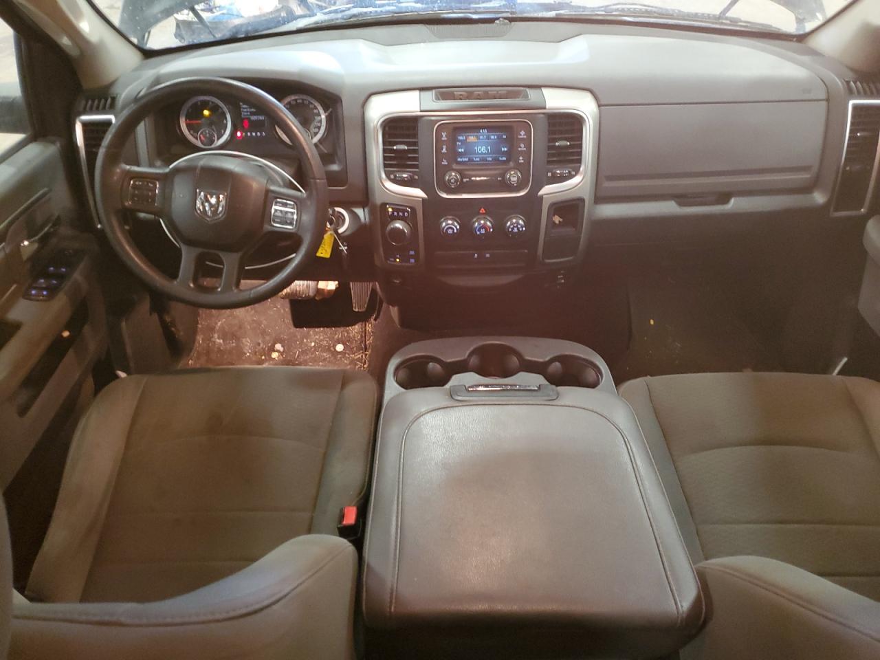 2015 RAM 1500 - Image 8