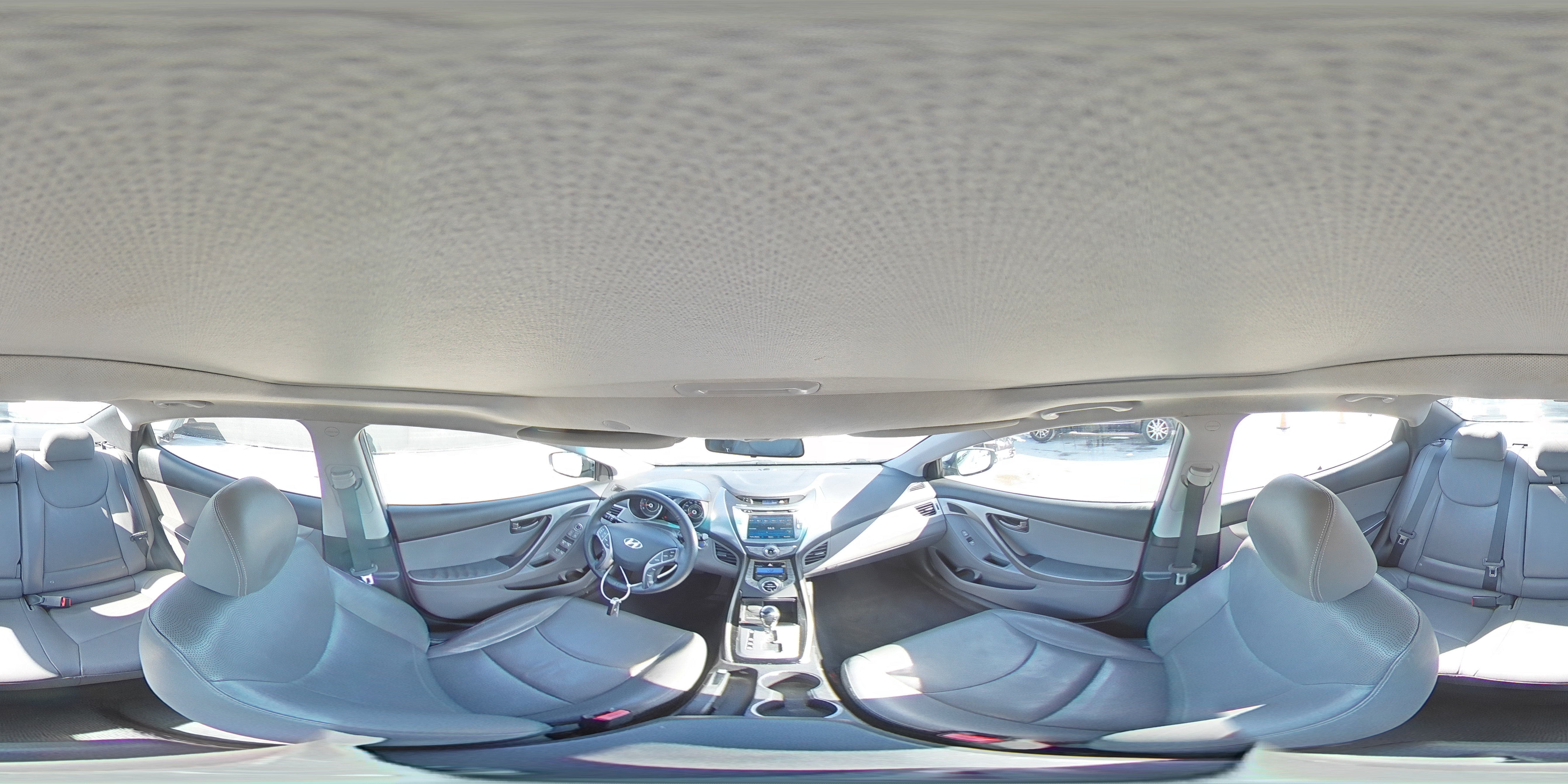 2013 Hyundai Elantra - Image 14