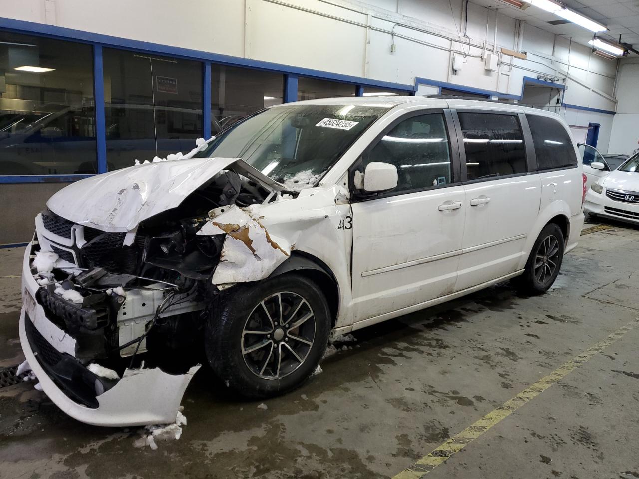 2017 Dodge Caravan - Image 1