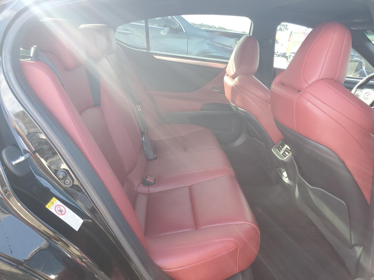 2019 Lexus ES - Image 10