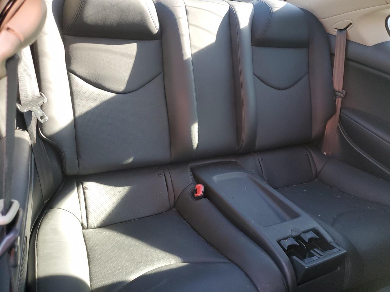 2012 Infiniti G - Image 10