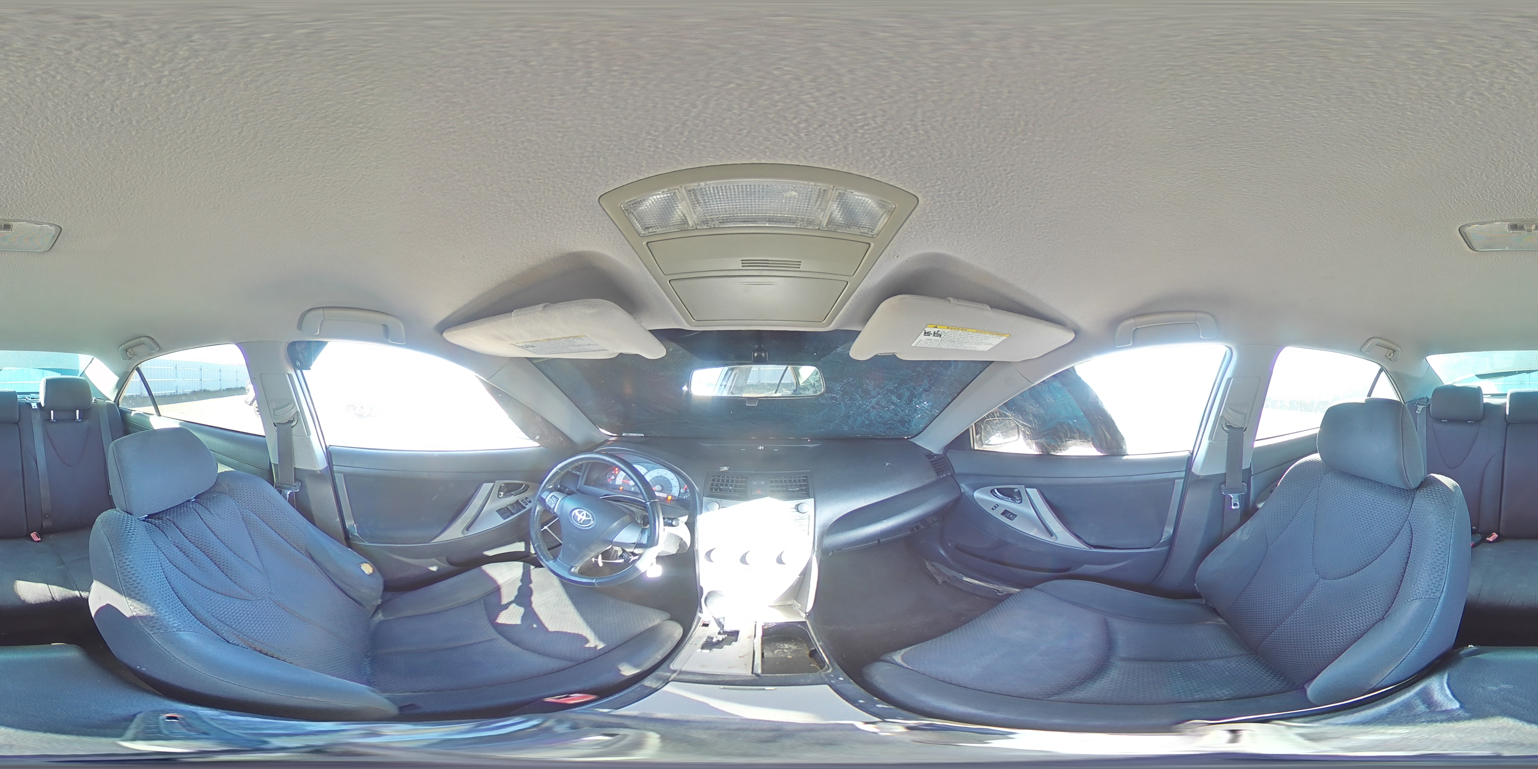2010 Toyota Camry - Image 13