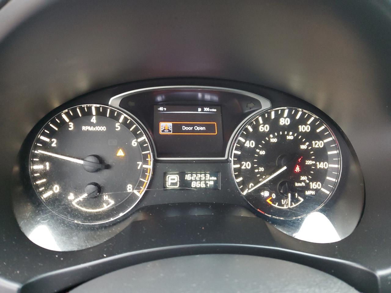 2015 Nissan Altima - Image 9