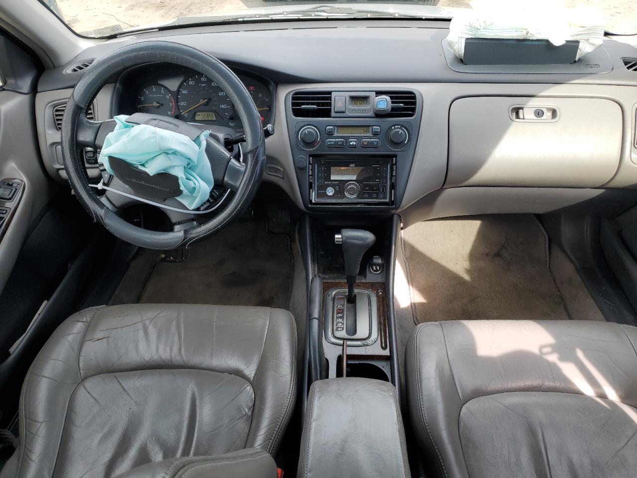 2001 Honda Accord - Image 8