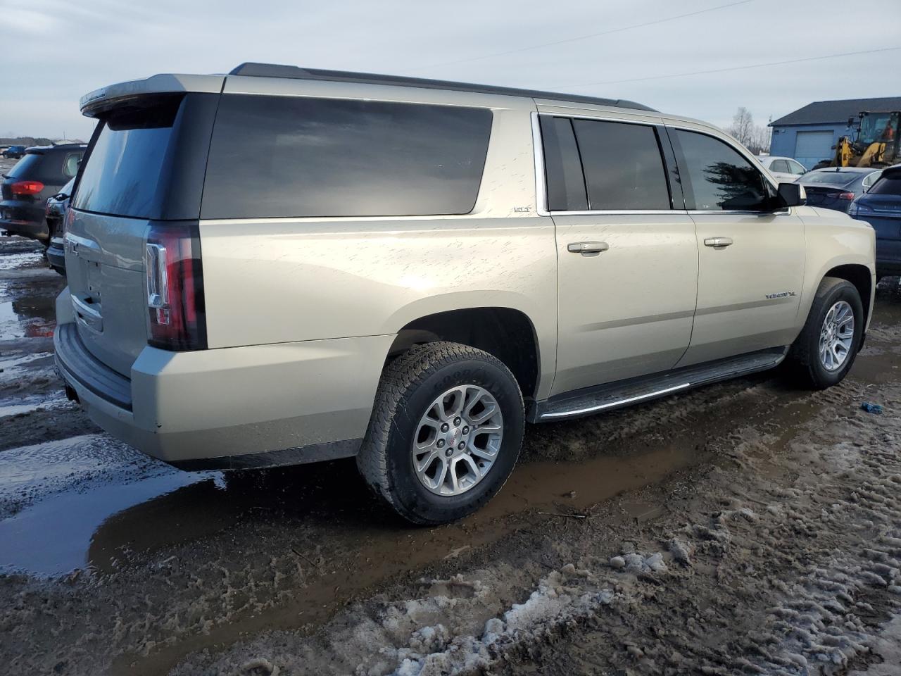 2017 GMC Yukon - Image 3