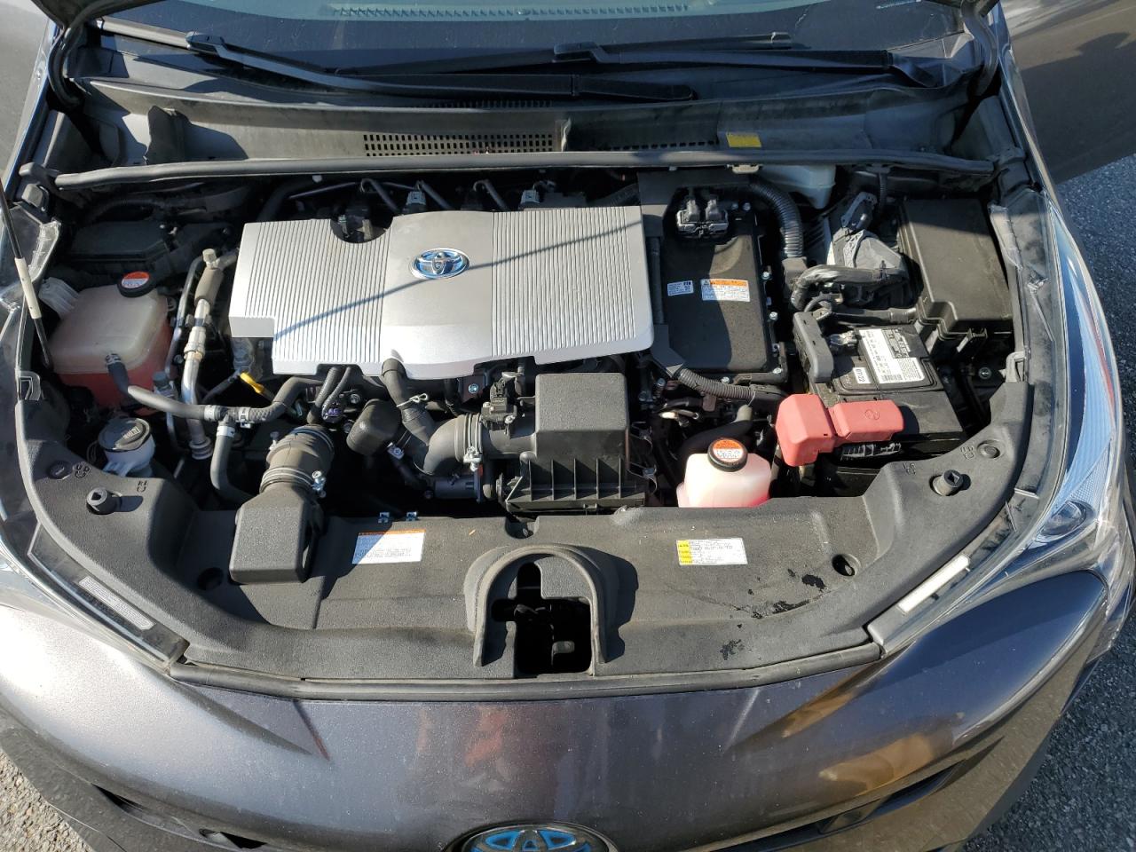 2016 Toyota Prius - Image 12