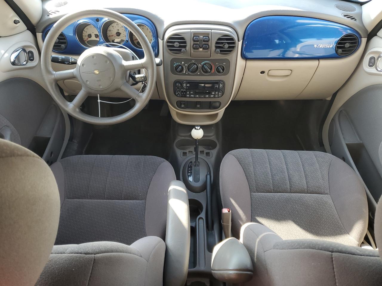 2004 Chrysler PT Cruiser - Image 8