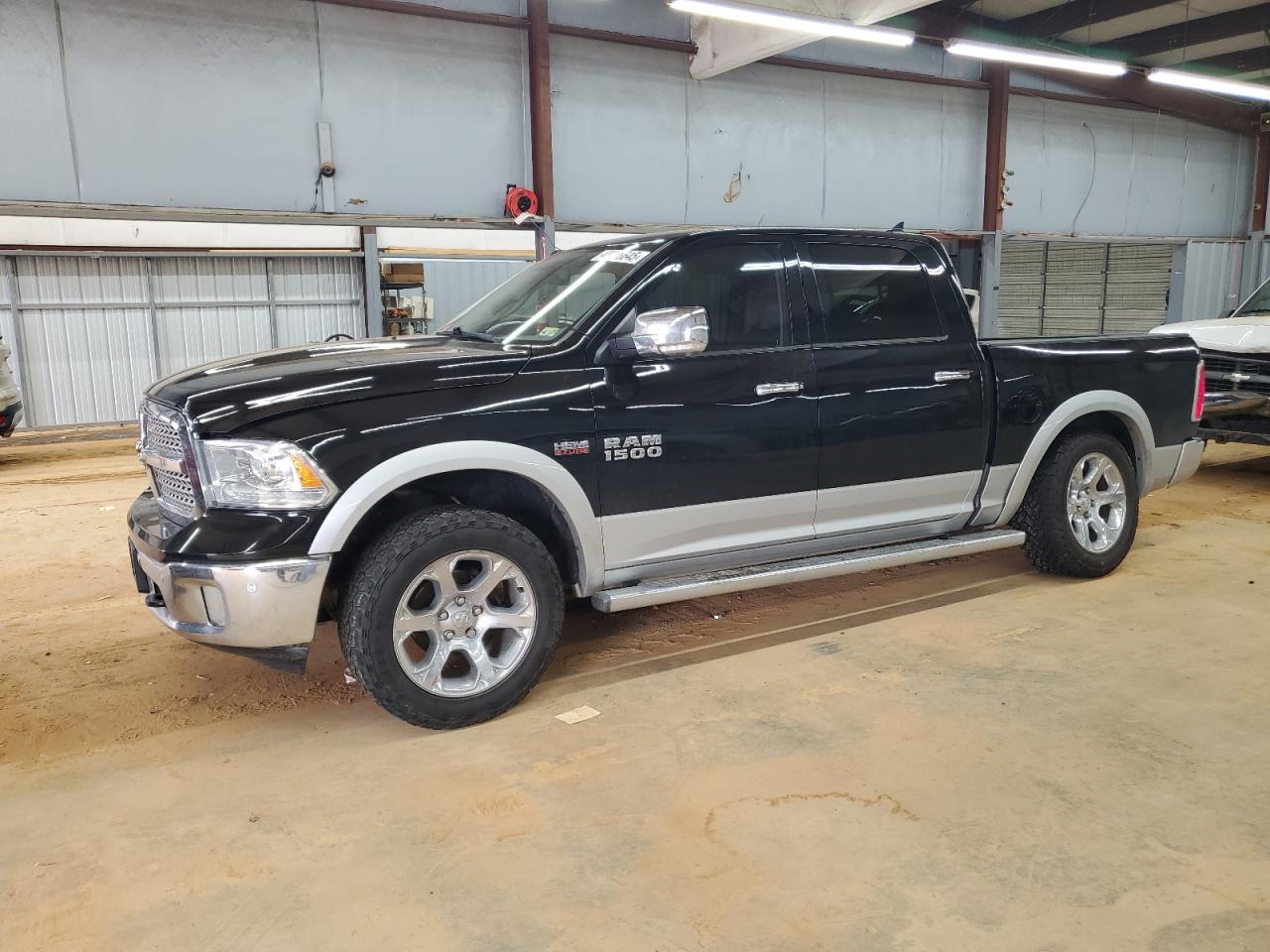 2014 RAM 1500 - Image 1