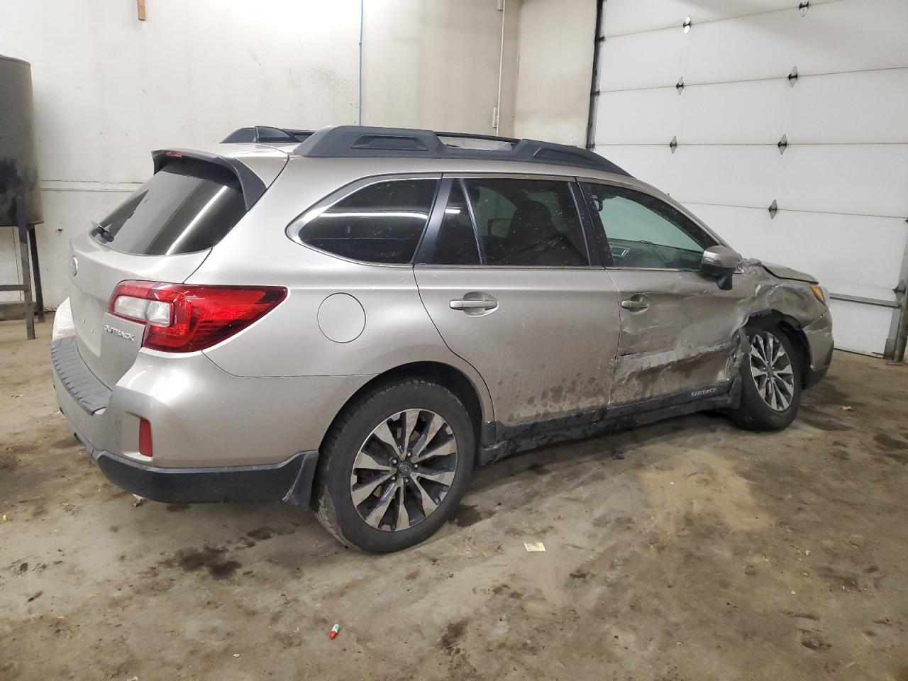 2016 Subaru Outback - Image 3