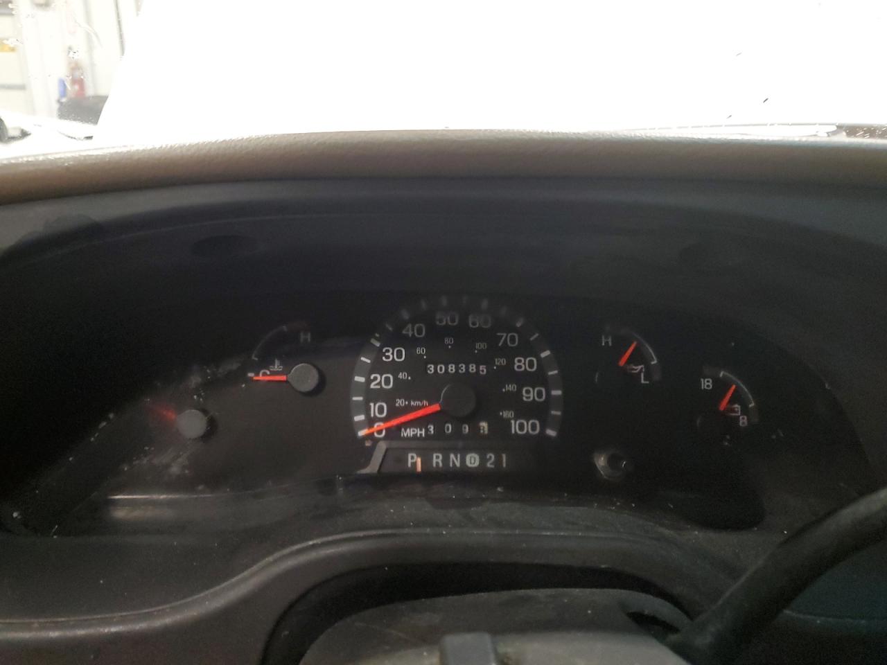 2003 Ford Econoline - Image 9