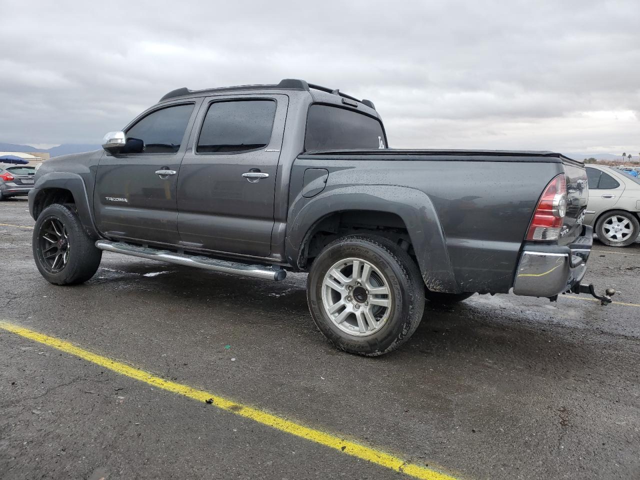 2013 Toyota Tacoma - Image 2