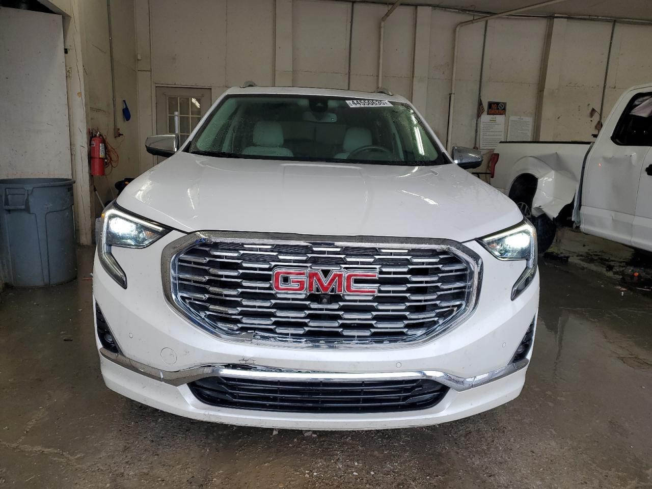 2020 GMC Terrain - Image 5