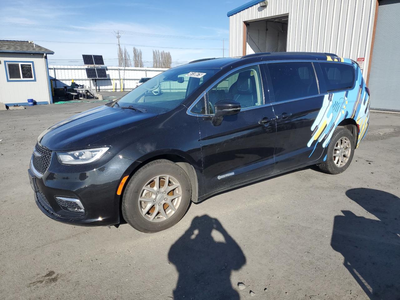 2022 Chrysler Pacifica - Image 1