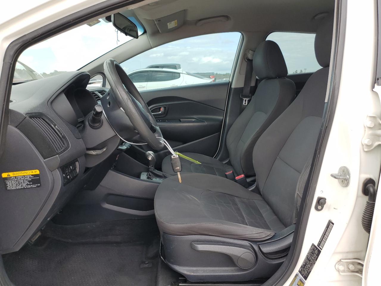 2015 Kia Rio - Image 7