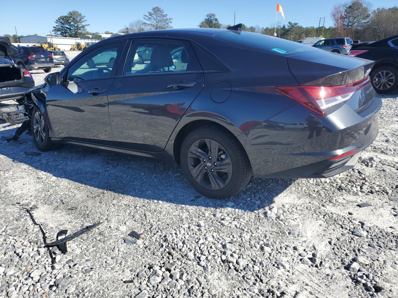 2022 Hyundai Elantra - Image 2