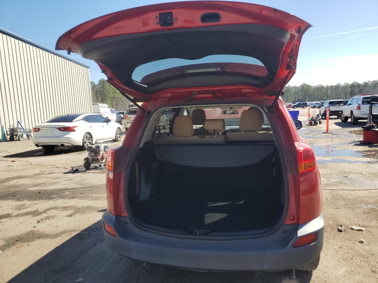 2015 Toyota RAV 4 - Image 6