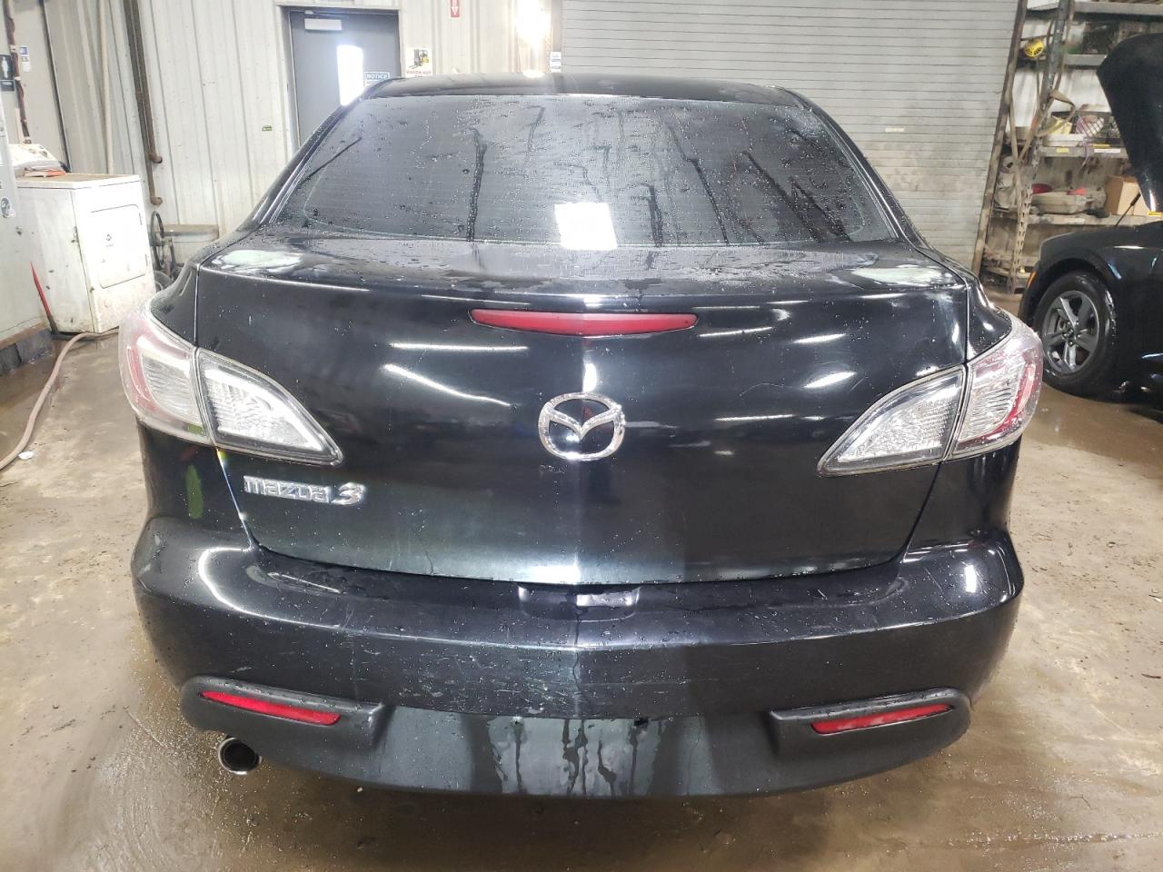 2010 Mazda 3 - Image 6