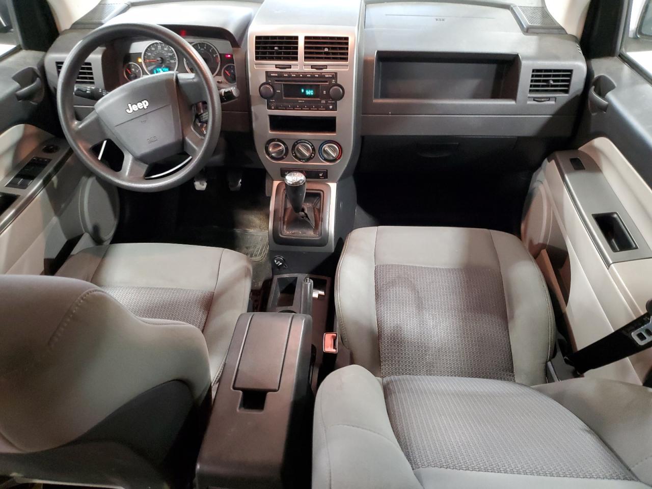 2007 Jeep Compass - Image 8