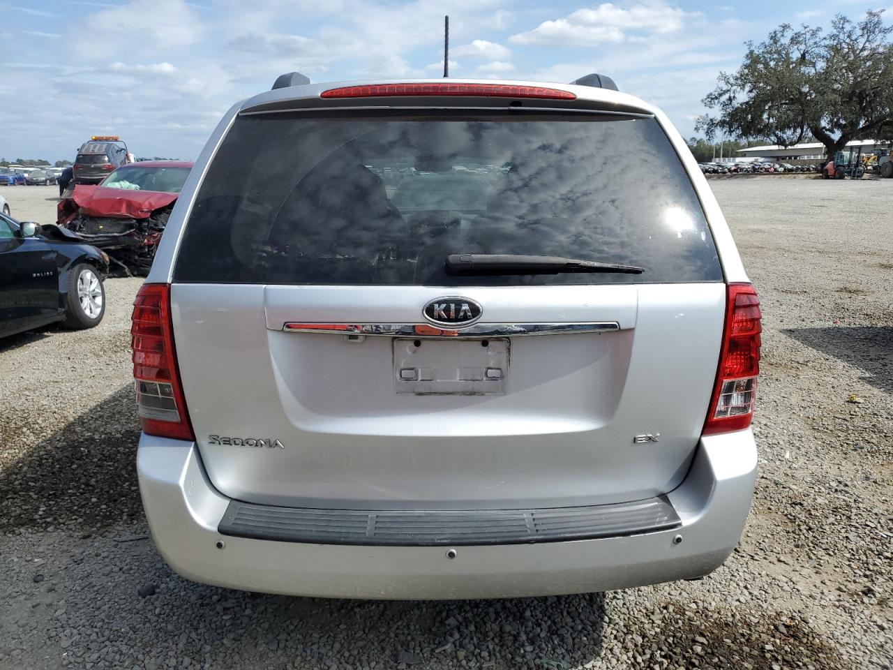 2012 Kia Sedona - Image 6