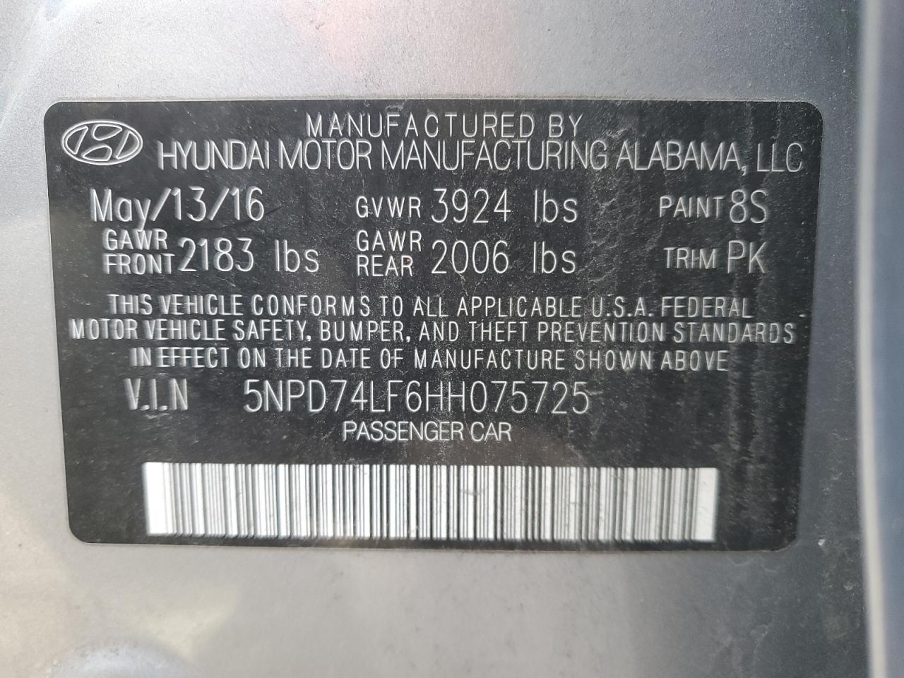 2017 Hyundai Elantra - Image 12