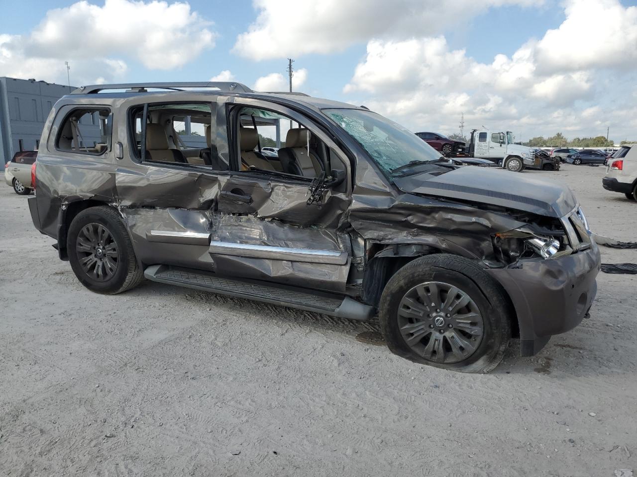 2015 Nissan Armada - Image 4