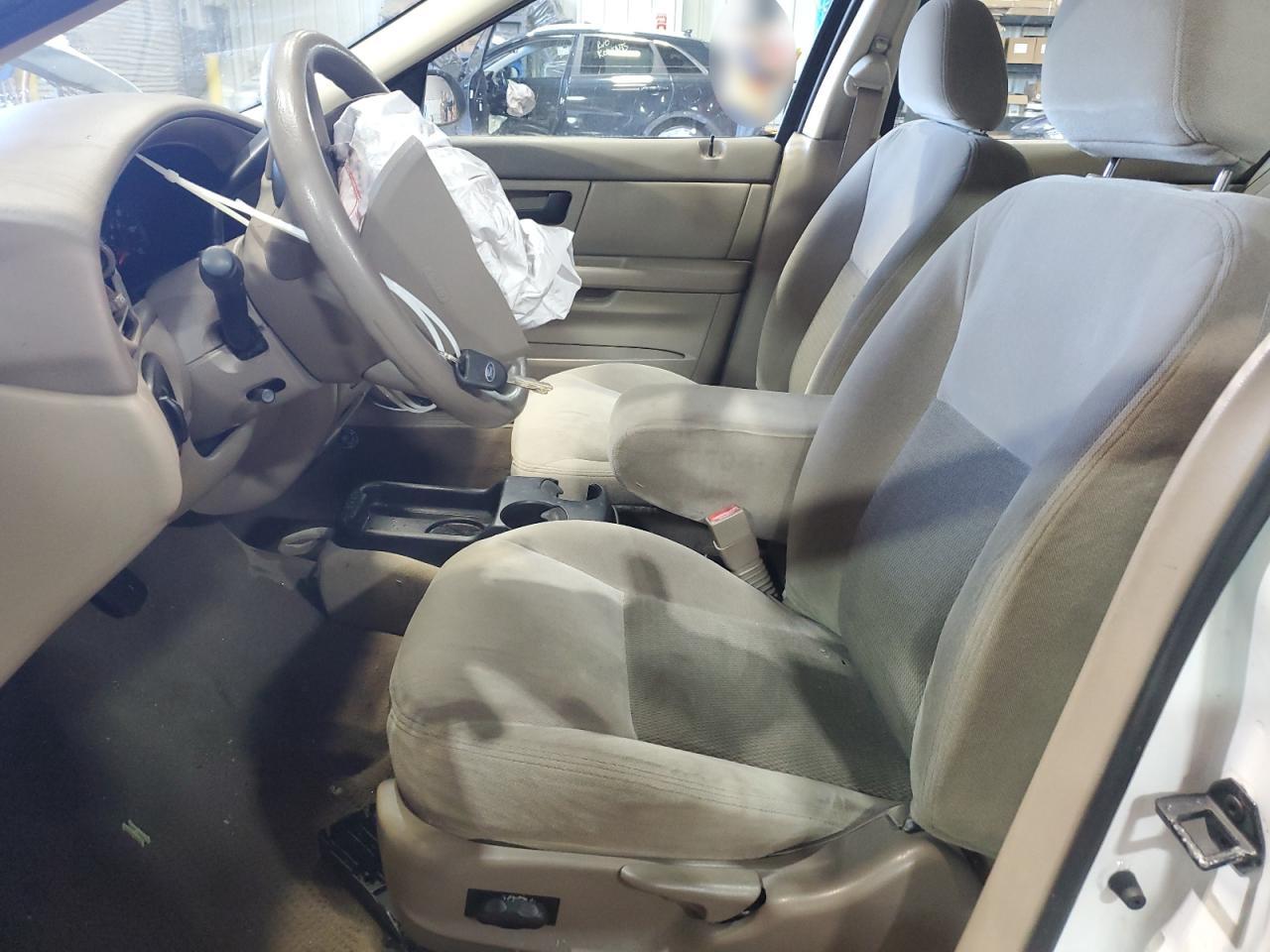 2004 Ford Taurus - Image 7